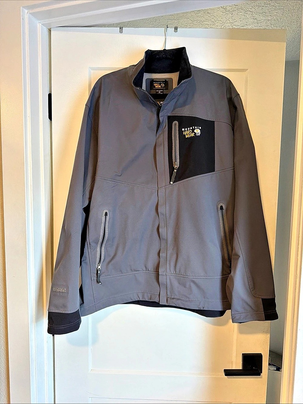 Mountain Hardwear Conduit Softshell Jacket Gray & Black XXL